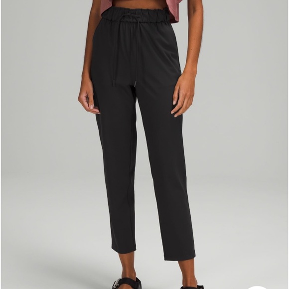 Lululemon stretch high rise pants 7/8 length size 6 new without tag - Picture 2 of 3